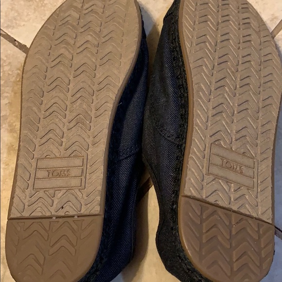 Toms - Picture 5 of 5